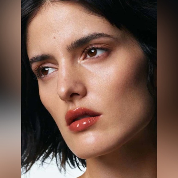 U Beauty FAWN Plasma Lip Compound - Picture 5 of 5